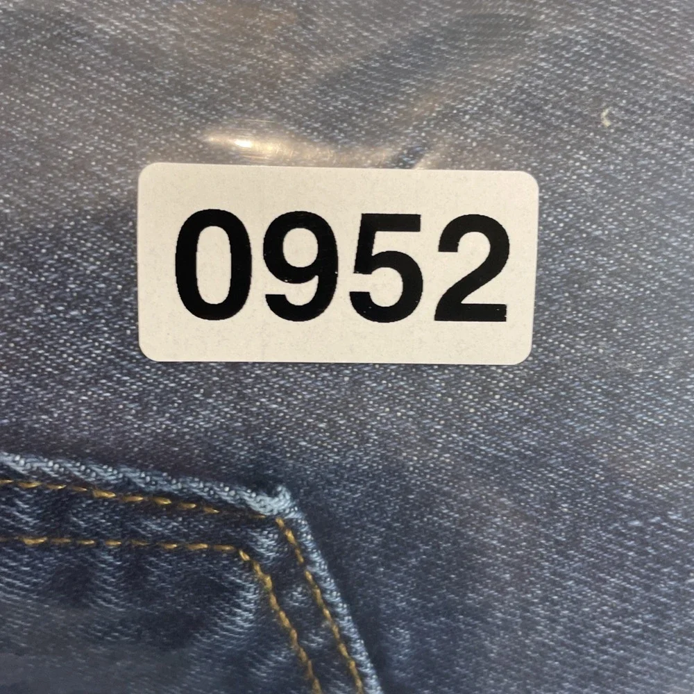 Levi's Jeans Mens 42x30 Blue 550 Relaxed Fit Tapered Leg Denim Pants